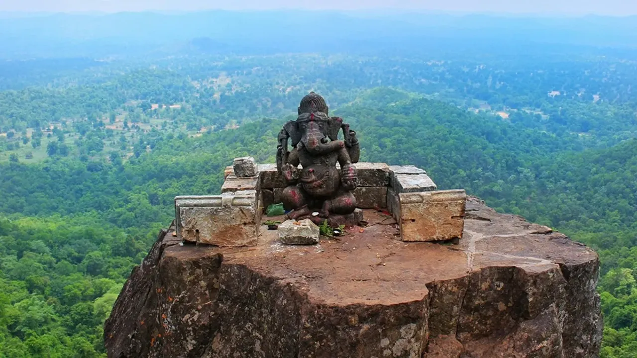 Ganesh Chaturthi 2023: వెయ్యేళ్ల క్రితం వెలసిన గణేషుడు.. ఇప్పటికీ అంతుచిక్కని రహస్యమే..