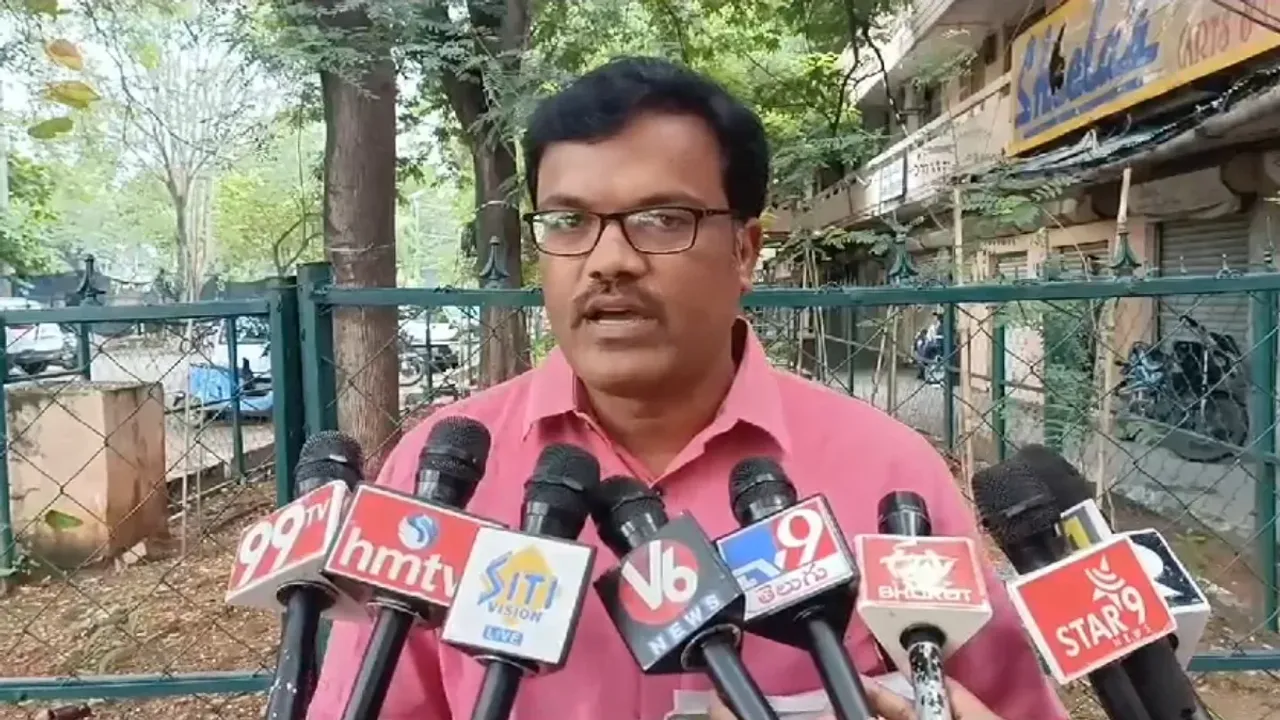 ఎమ్మెల్యే వేధిస్తున్నాడు.. పోలీసులను ఆశ్రయించిన బాధితుడు