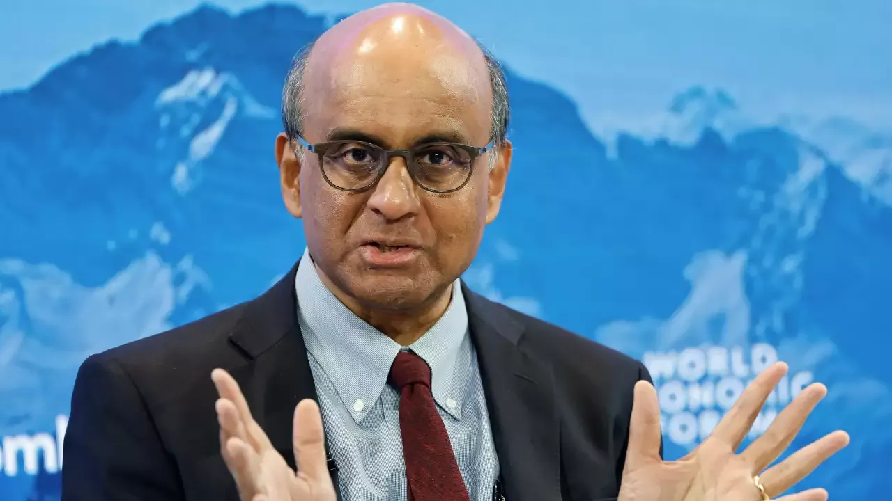 Tharman Shanmugaratnam: సింగపూర్ అధ్యక్షుడిగా భారత సంతతి వ్యక్తి తర్మన్‌ షణ్ముగరత్నం..!!