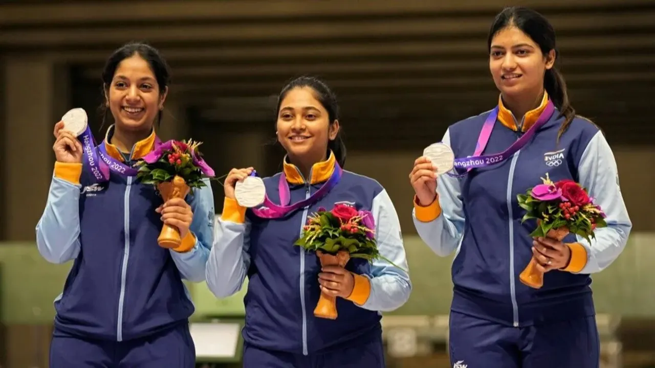 Asian Games 2023 Day 1 :  రజతంతో భారత్ శుభారంభం..ఫైనల్లో భారత మహిళల క్రికెట్ జట్టు..!!