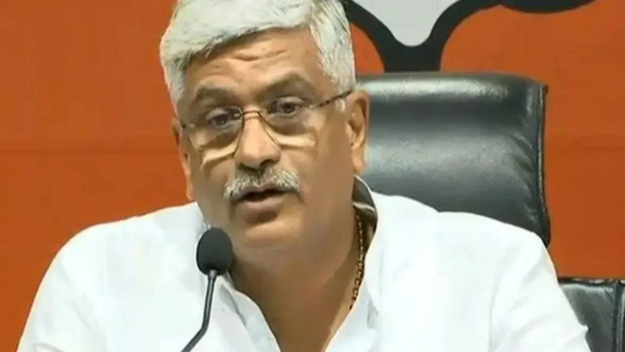 Gajendra Shekavath: గుడ్లు, నాలుక పీకేస్తాం..జాగ్రత్తగా మాట్లాడండి: కేంద్ర మంత్రి గజేంద్ర షెకావత్‌!