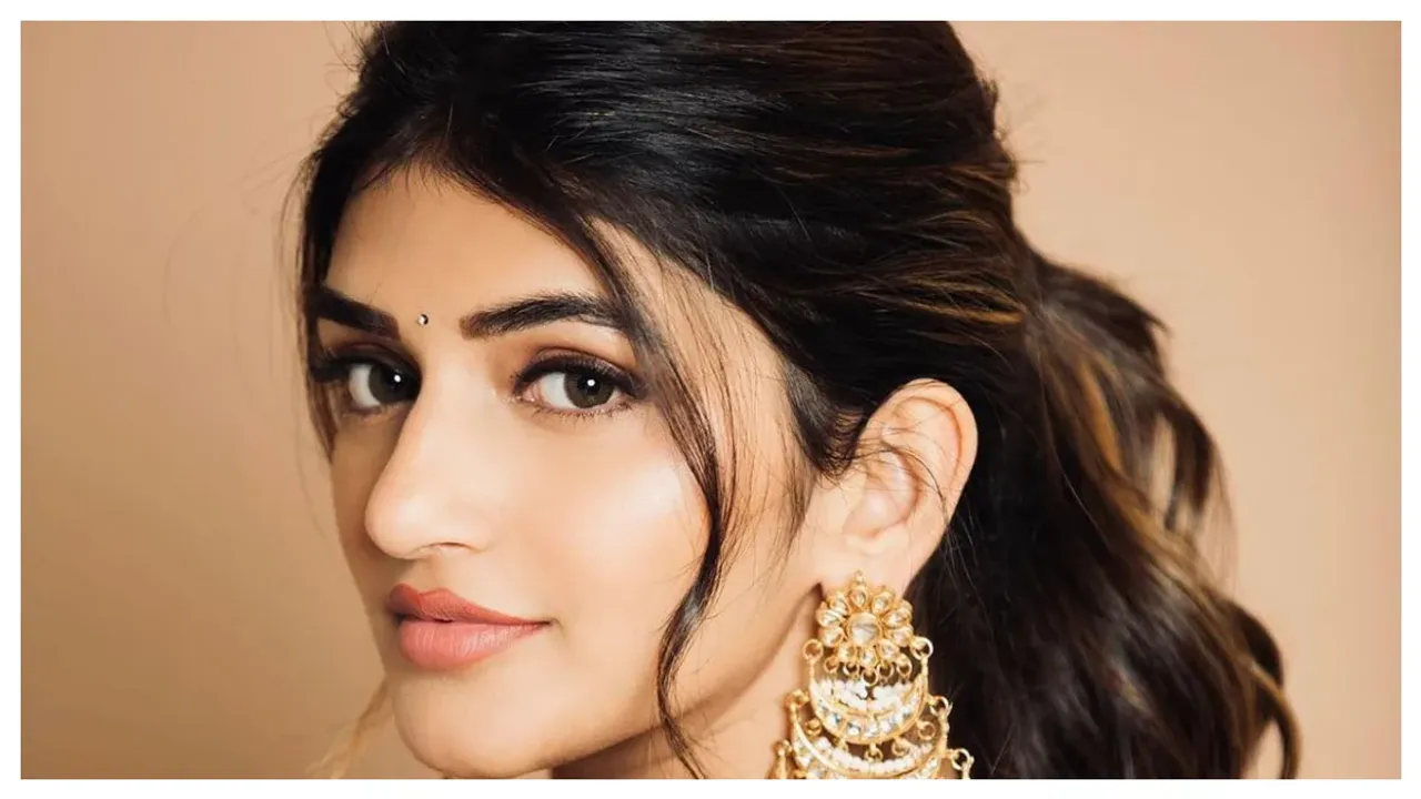 Sreeleela: శ్రీలీలకు బంపర్‌ ఆఫర్‌..పాన్ ఇండియా స్టార్‌తో మూవీ ఛాన్స్..!!