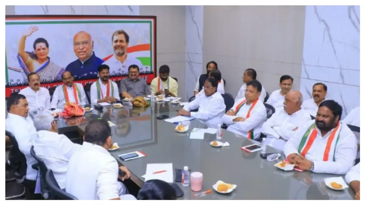 టీకాంగ్రెస్ అభ్యర్ధుల జాబితా ఫిక్స్!