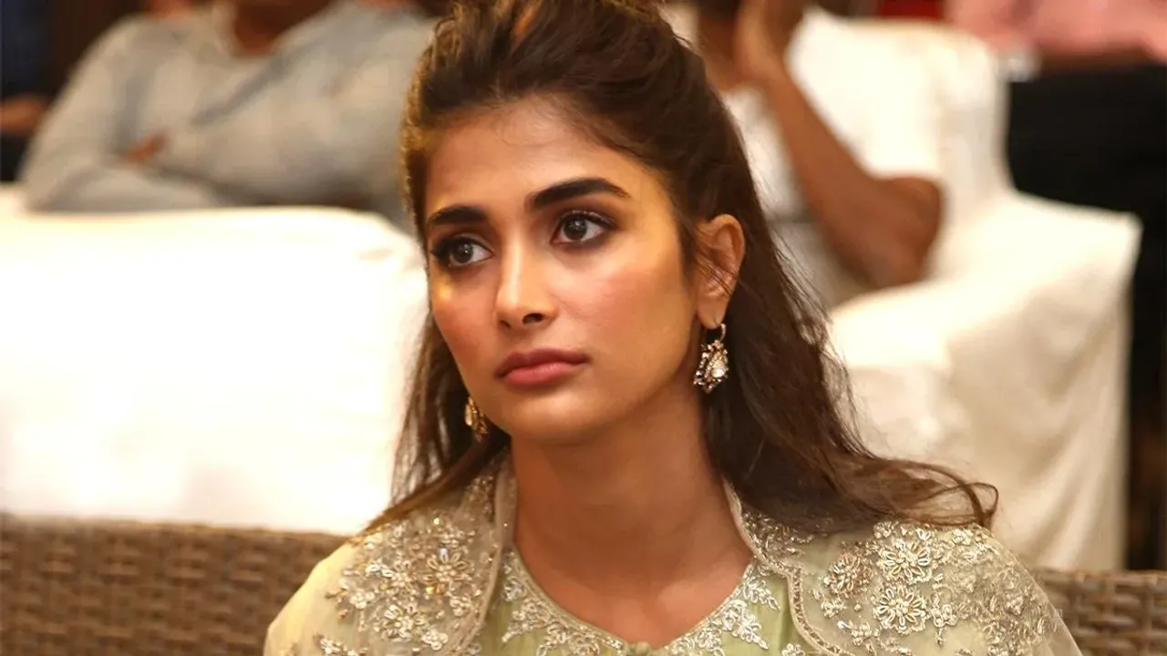 Pooja Hegde: అరెరె.. బుట్టబొమ్మకు పెద్ద గాయమే అయ్యిందిగా.. అసలేం జరిగిందంటే..