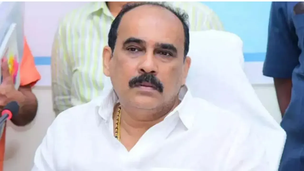 Balineni : మాజీ మంత్రి బాలినేని కి పొమ్మనలేక పొగపెడుతున్నారా ?