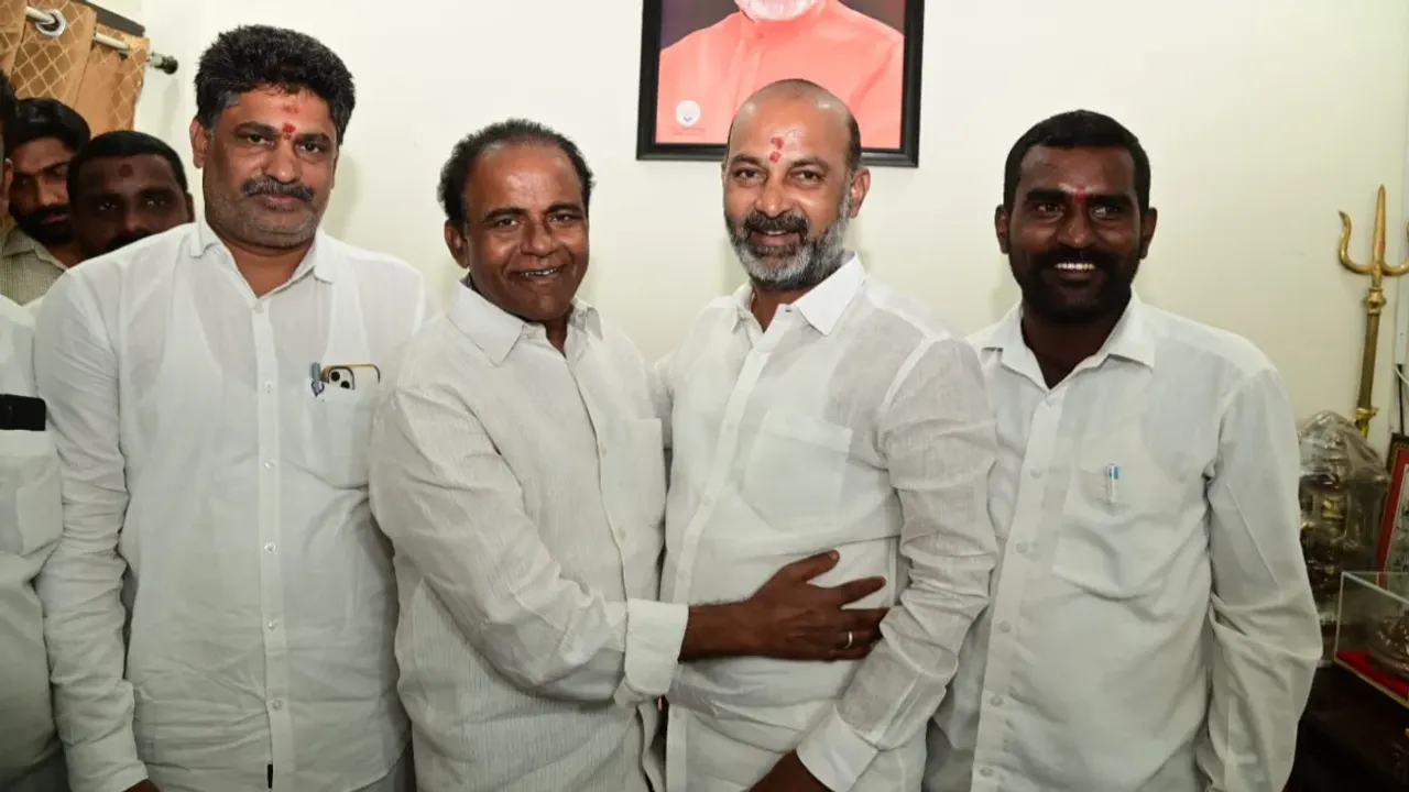 Arepalli Mohan: బీజేపీలోకి ఆరెపల్లి మోహన్.. ఘనంగా స్వాగత కార్యక్రమాలు