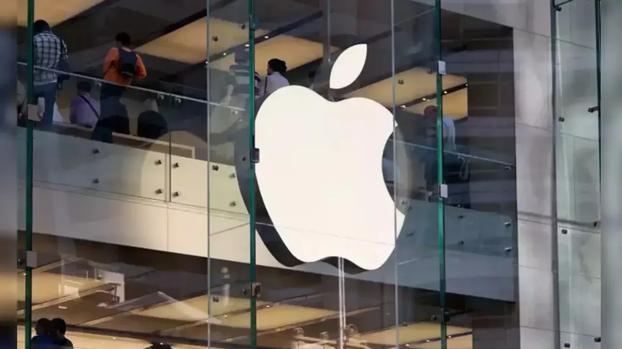 Apple: ఐఫోన్లలో స్పైవేర్..92 దేశాల్లో యూజర్లకు ముప్పు