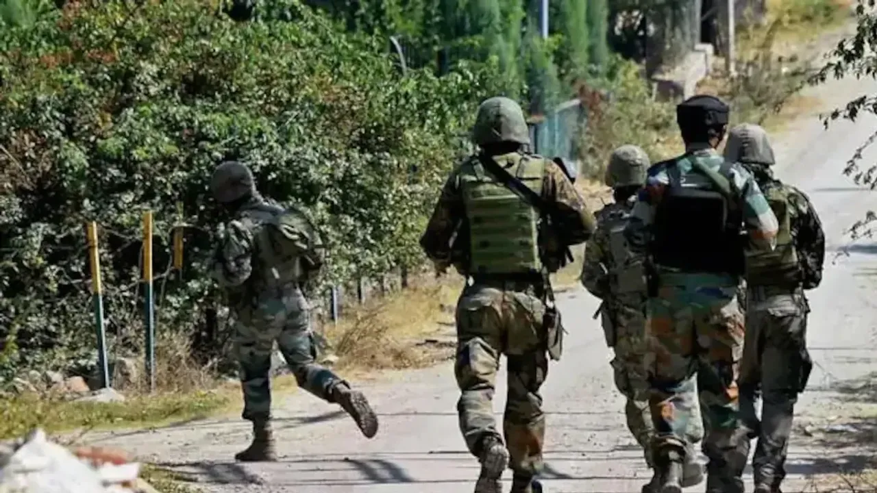 Terrorists: దేశ సరిహద్దులో సెర్చ్ ఆపరేషన్.. ఐదుగురు ఉగ్రవాదులు హతం..