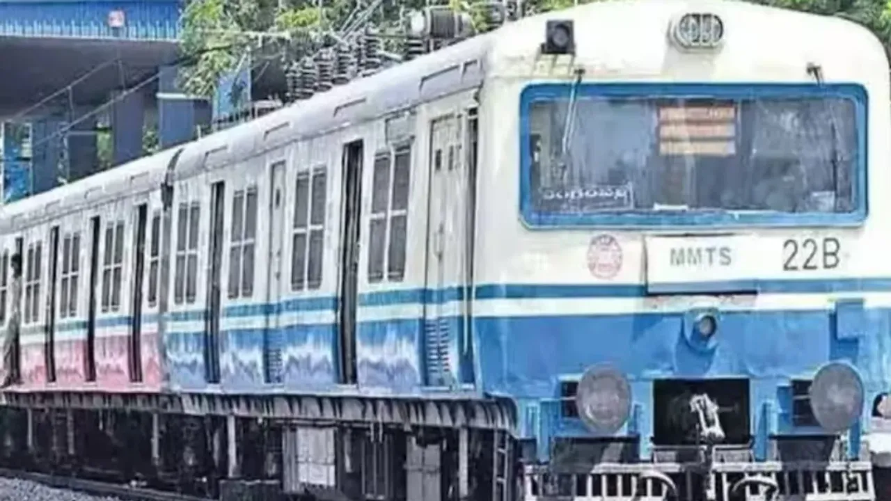 Hyderabad: నగర వాసులకు అలర్ట్‌..ఈ రూట్లలో రెండు రోజుల పాటు ఎంఎంటీఎస్‌ రైళ్లు రద్దు!