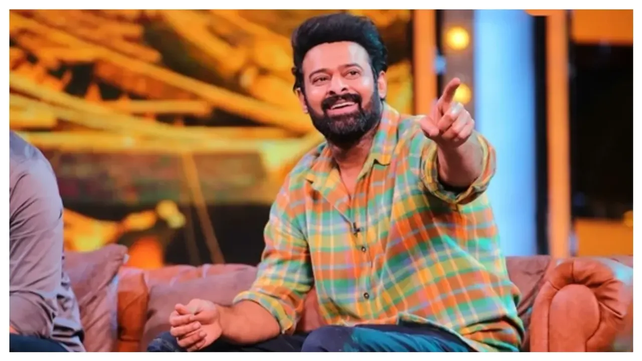 Hero Prabhas: హీరో ప్రభాస్ కు షాక్.. సెల్ఫీ కోసం వచ్చి చెంపదెబ్బ కొట్టిన యువతి