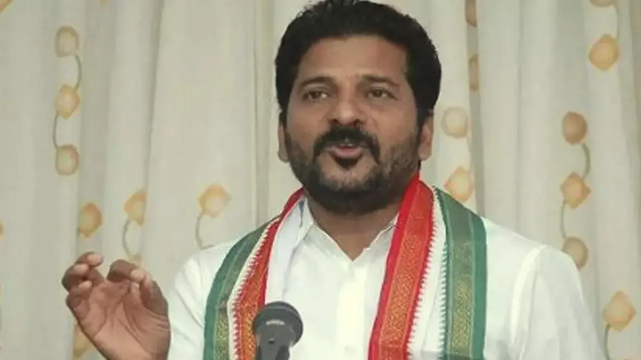 Revanth vs KTR: మీ పని ఖతం.. కేటీఆర్‌, రేవంత్‌ మధ్య ట్వీట్ వార్‌.. అసలేంటి గొడవ??