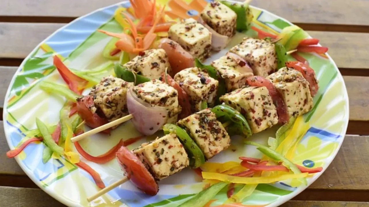 Paneer Health Benefits: పన్నీర్‌తో ఎన్నో ఆరోగ్య ప్రయోజనాలు.. రోజూ తింటే ఏమవుతుందో తెలుసా..?