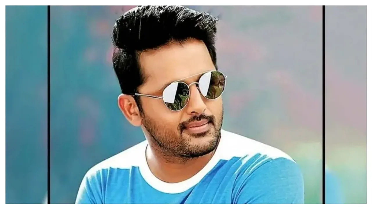 నేను పవన్ అభిమానినే.. కానీ అలాంటి సినిమాలు చేయలేను: నితిన్