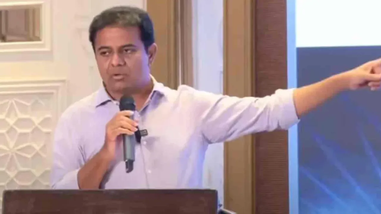 అభివృద్ధిలో తెలంగాణ దూసుకెళ్తోంది: పదేళ్ల ప్రగతిపై కేటీఆర్‌ పవర్‌ పాయింట్ ప్రజెంటేషన్‌