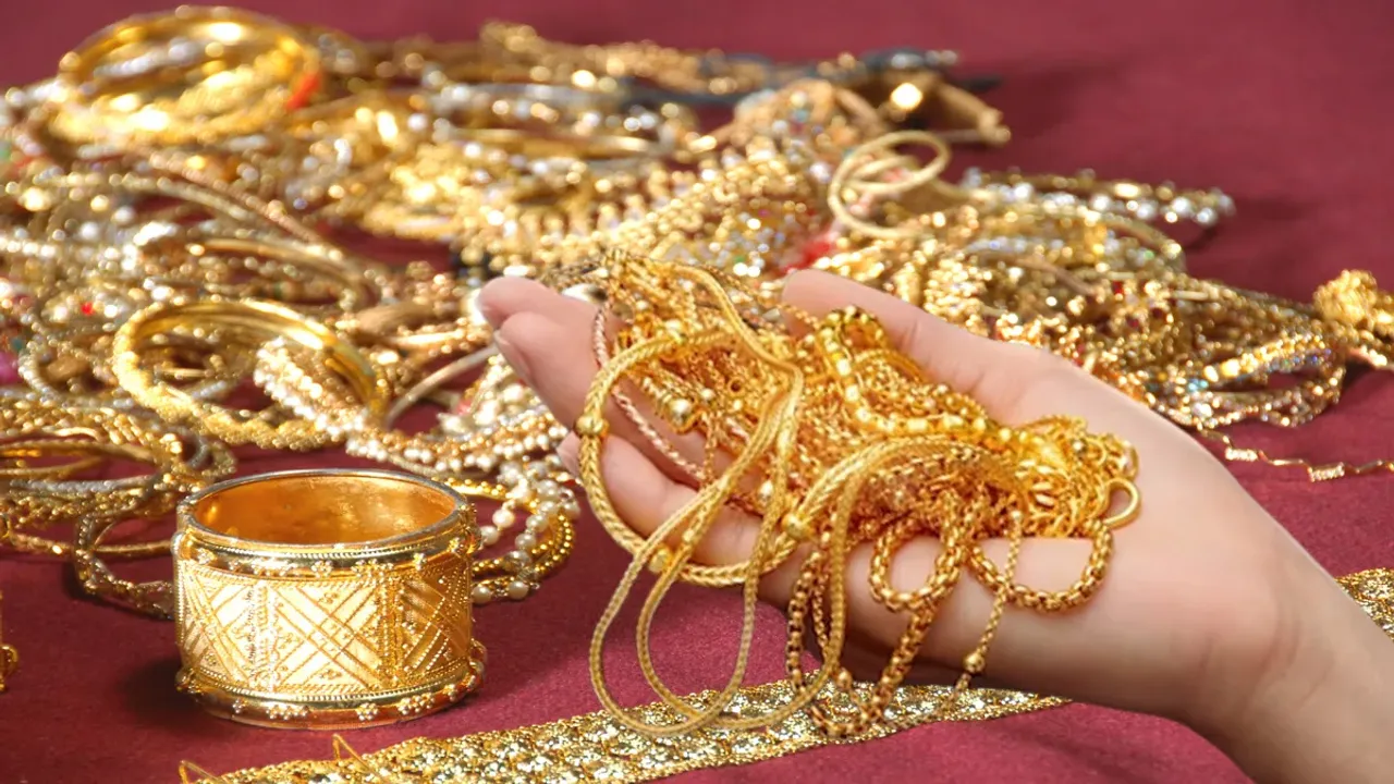Gold Rate: గుడ్ న్యూస్.. బంగారం ధరలు కిందికి.. వారంలో ఎంత తగ్గిందంటే.. 