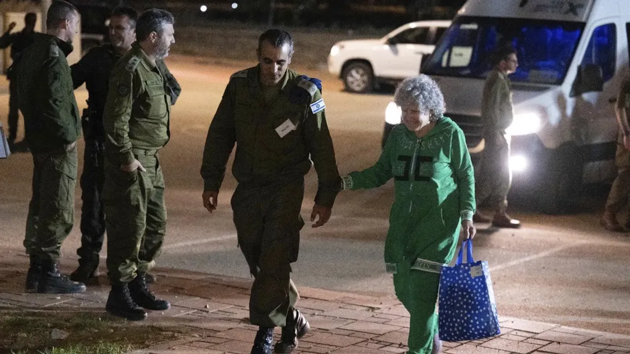 Israel-Hamas: ఇజ్రాయెల్, హమాస్ మధ్య సజావుగా కొనసాగుతున్న బందీల విడుదల..