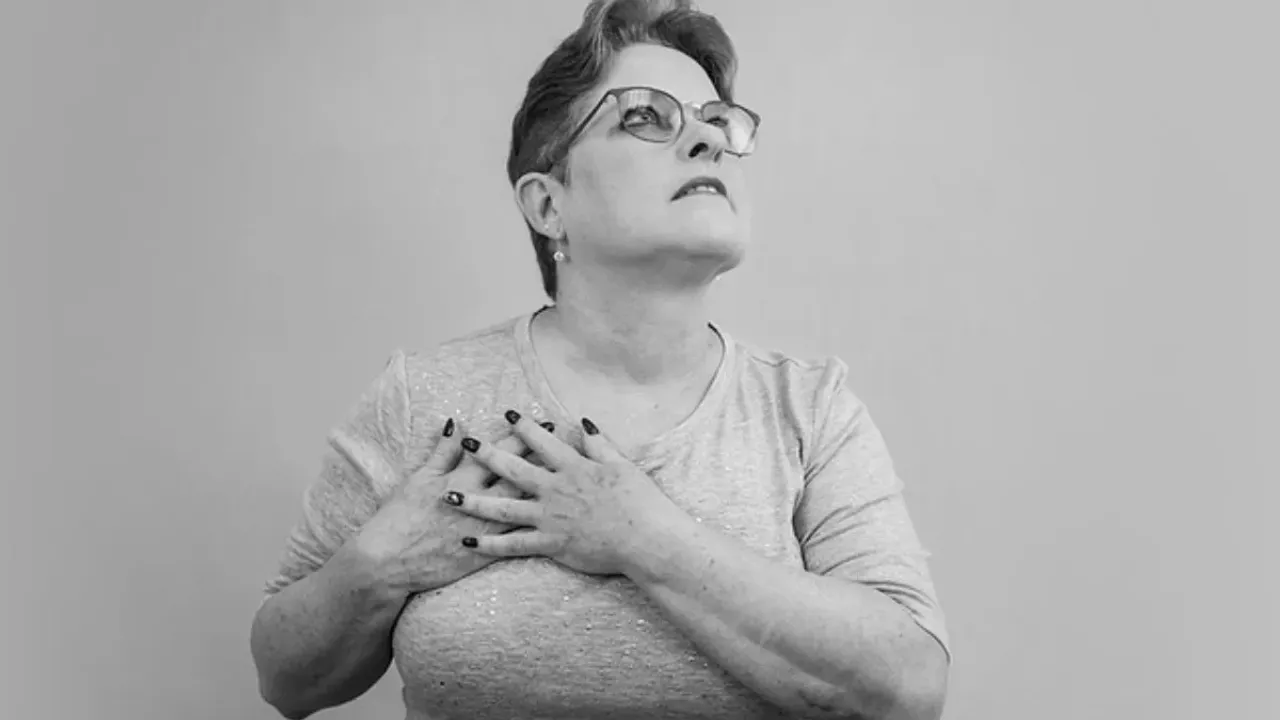 Breasts Cancer: రొమ్ముల్లో క్యాన్సర్ కణతులు ఎలా గుర్తించాలి..తీసుకోవాల్సిన జాగ్రత్తలు ఏంటి?