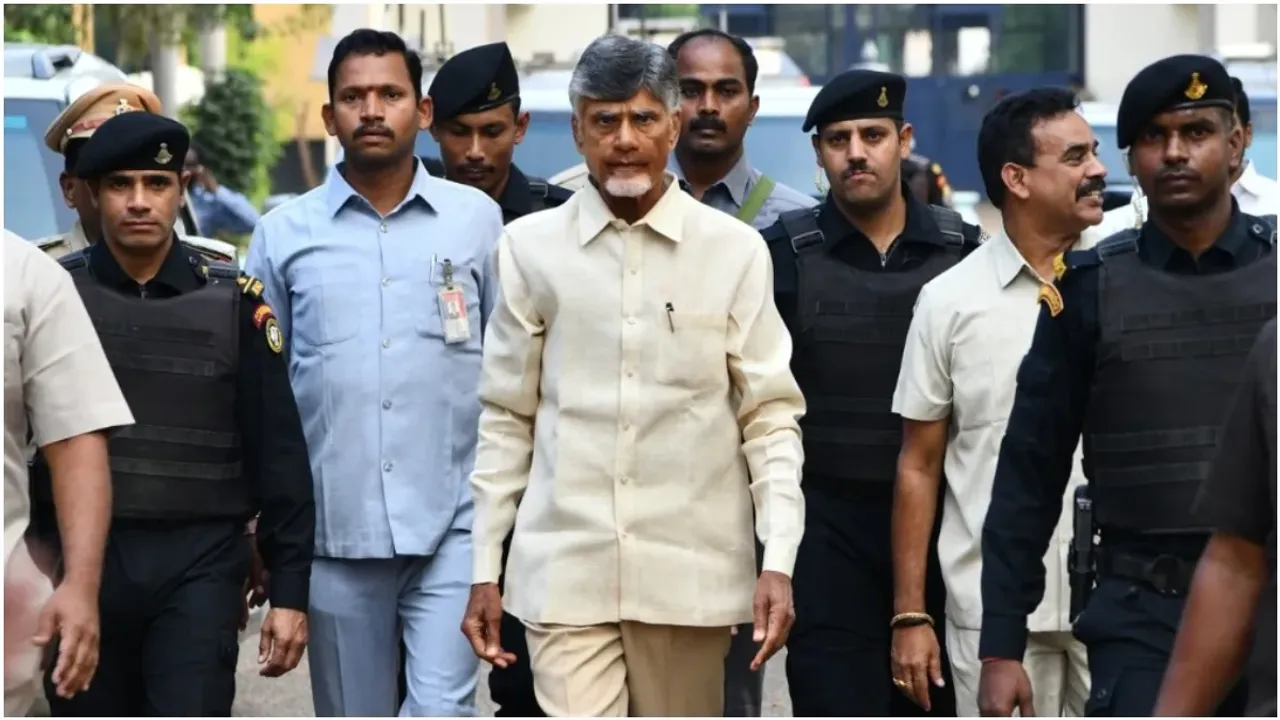 Chandrababu: చంద్రబాబుకు తెలంగాణ పోలీసుల షాక్.. కేసు నమోదు!