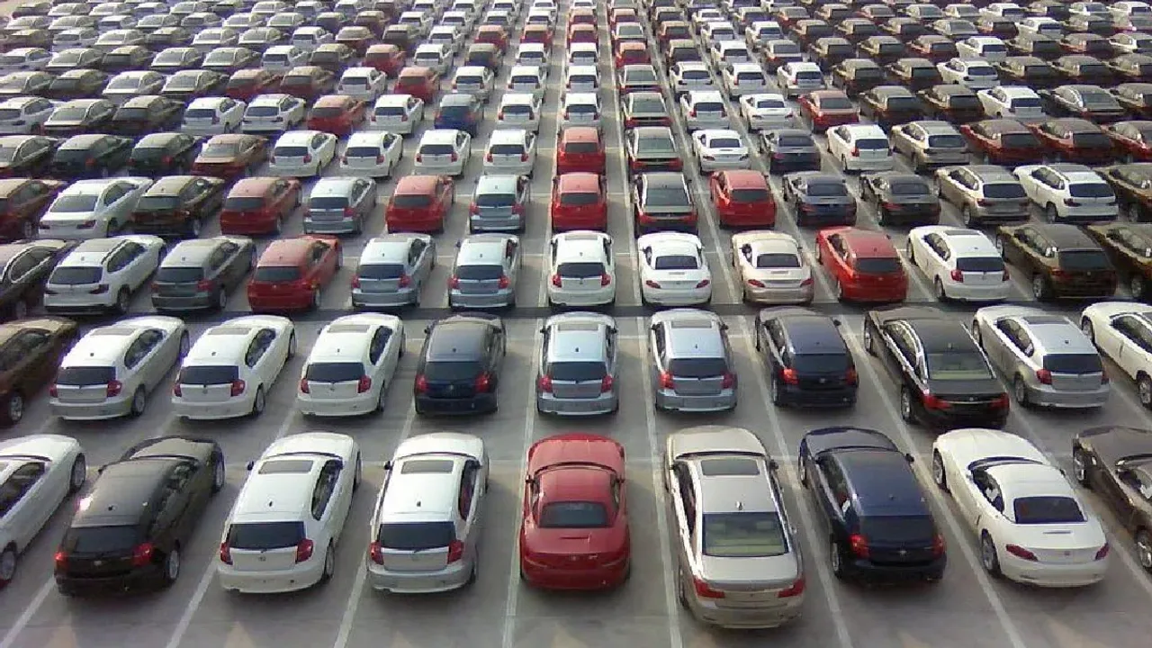 Vehicle Sales: పండగల్లో కార్లు తెగ కొనేశారు.. టూవీలర్స్ ఎక్కడ ఎక్కువ కొన్నారంటే.. 