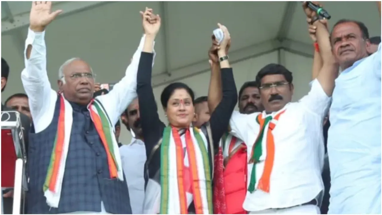 TS Elections 2023: కేసీఆర్ కు డబ్బే ముఖ్యం.. బీఆర్ఎస్ కు అధికారమే బీజేపీ లక్ష్యం: విజయశాంతి