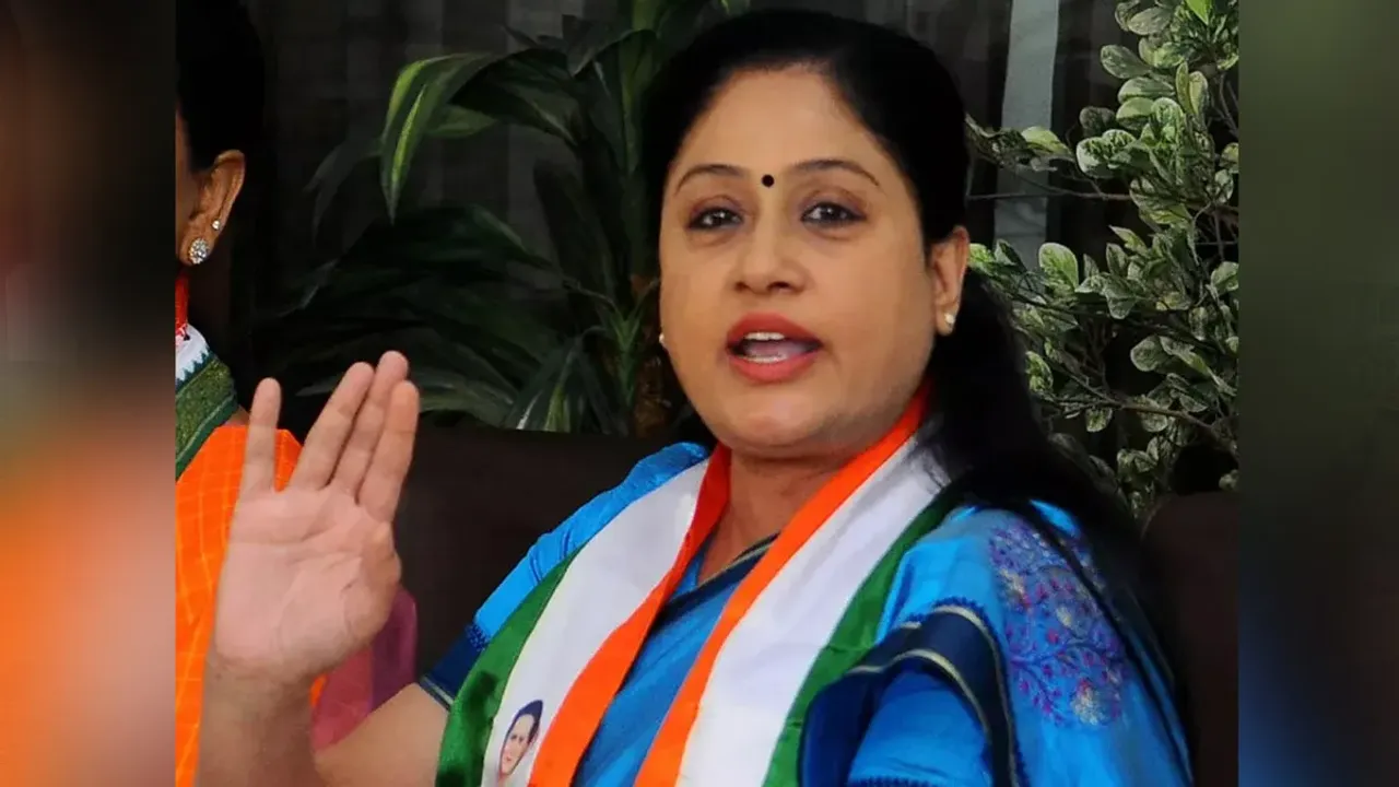 కాంగ్రెస్ ప్రచార కమిటీ చీఫ్ కోఆర్డినేటర్‌గా విజయశాంతి.. భిన్నాభిప్రాయాలు వ్యక్తం..