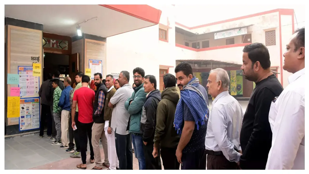 హైదరాబాద్ ఓటర్ల మొద్దు నిద్ర..ఇప్పటికీ కేవలం 13 శాతమే పోలింగ్!