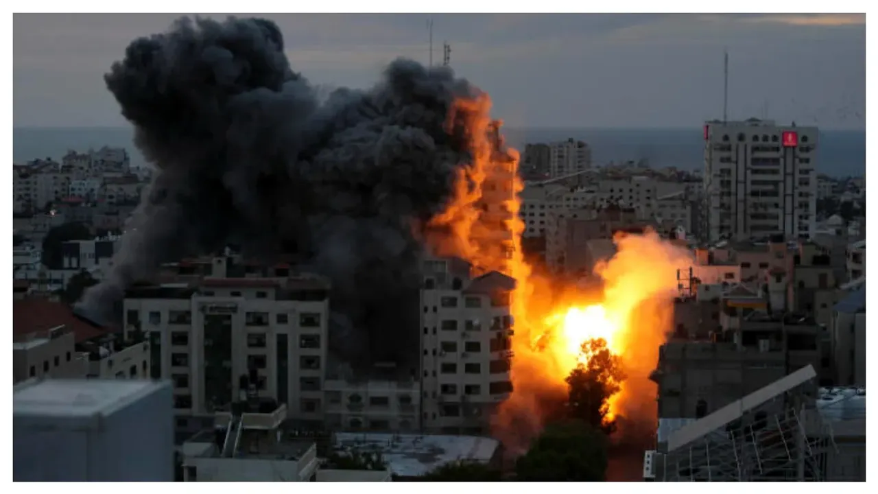 Isreal attacks:గాజాలో శరణార్ధుల శిబిరాల మీద ఇజ్రాయెల్ దాడి..73మంది మృతి