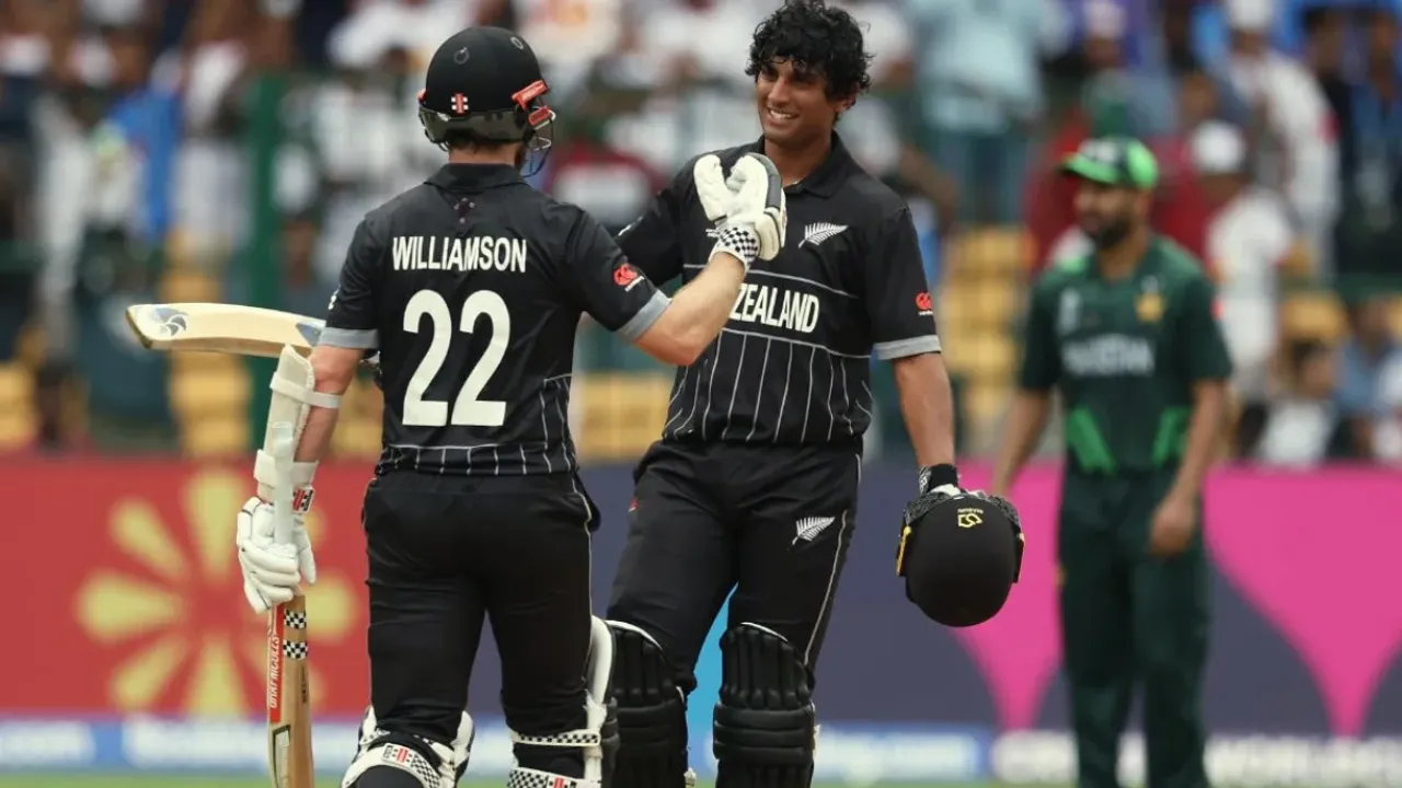 NZ vs PAK: చిన్నస్వామిలో చిన్నపిల్లలని చేసి చితక్కొట్టారుగా.. పాక్‌ని దేవుడే కాపాడాలి!