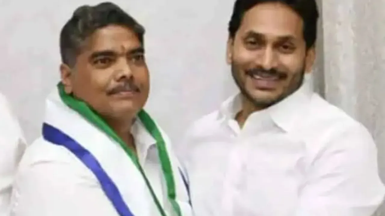 ముచ్చటగా మూడో పెళ్లి చేసుకున్న వైసీపీ ఎమ్మెల్సీ.. ట్విస్ట్ ఎంటంటే..!