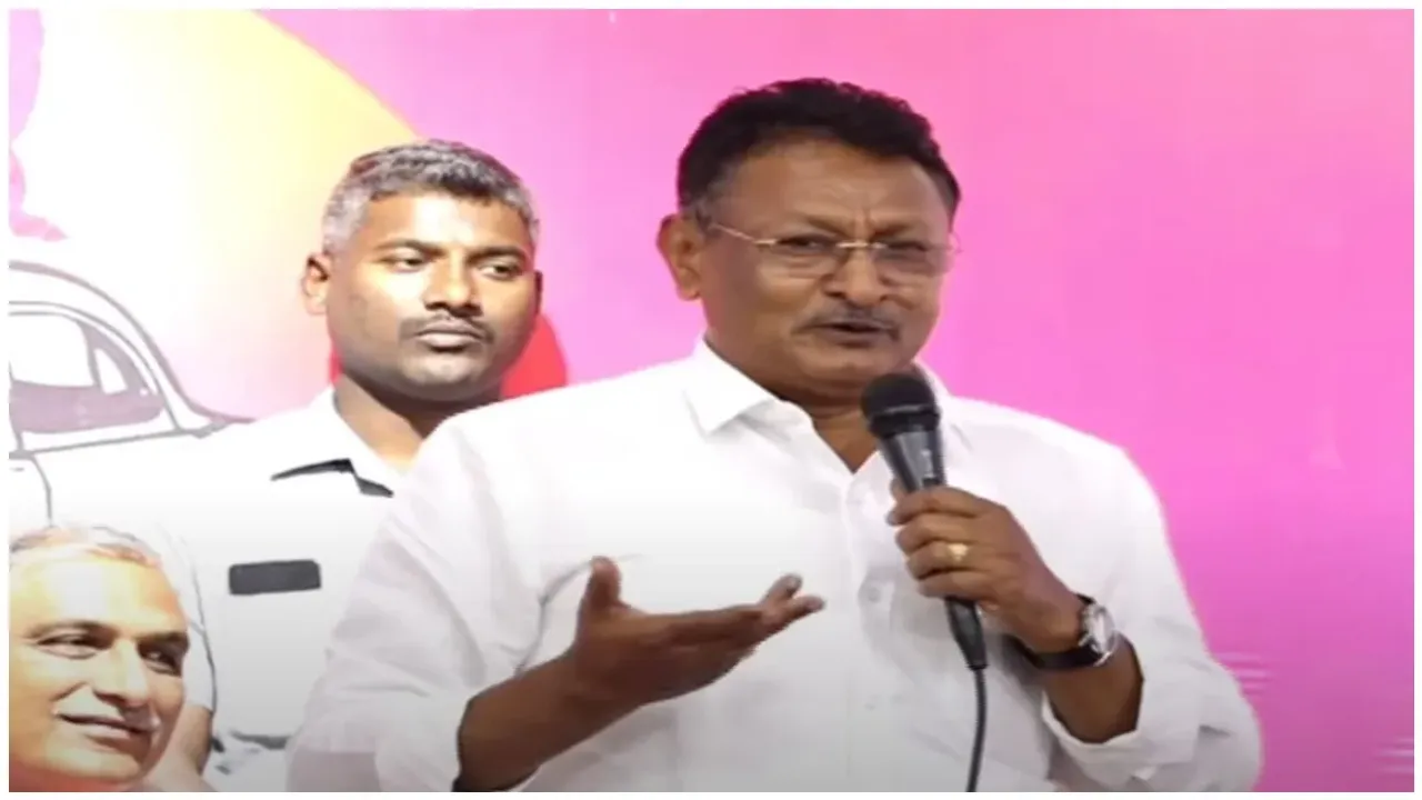 TS Politics: షర్మిలకు బిగ్ షాక్.. బీఆర్ఎస్ లో విలీనం అవుతున్నట్లు నేతల ప్రకటన!