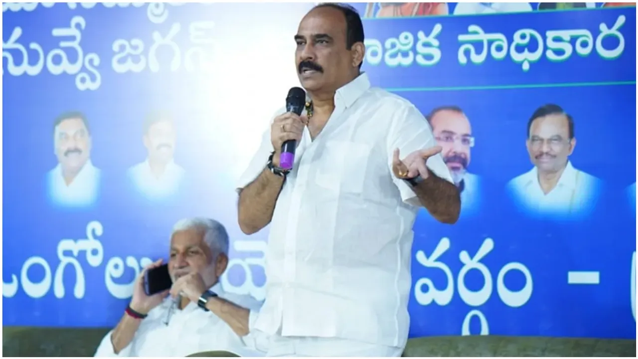 MLA Balineni : ఇళ్ల పట్టాల పంపిణీ అడ్డుకోవాలని చూస్తే ఊరుకునేదే లేదు: ఎమ్మెల్యే బాలినేని