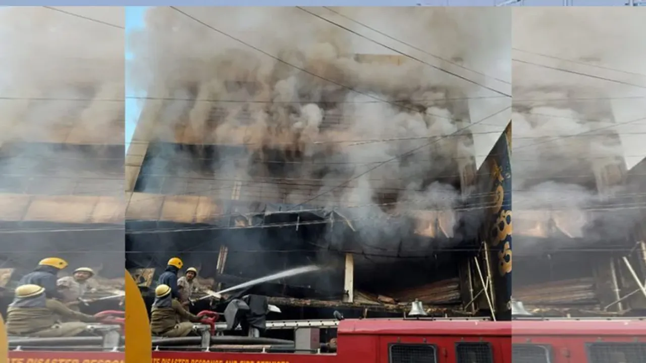 Fire Accident: షాపింగ్‌మాల్‌లో భారీ అగ్నిప్రమదం.. కోట్లాది రూపాయల ఆస్తి నష్టం..