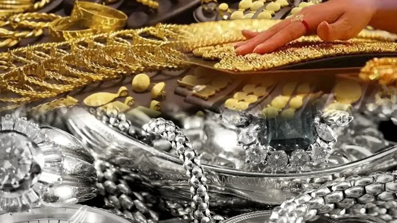 Gold Price : అవే రేట్లు.. మార్పులేదు.. బంగారం కొనాలంటే ట్రై చేయొచ్చు 