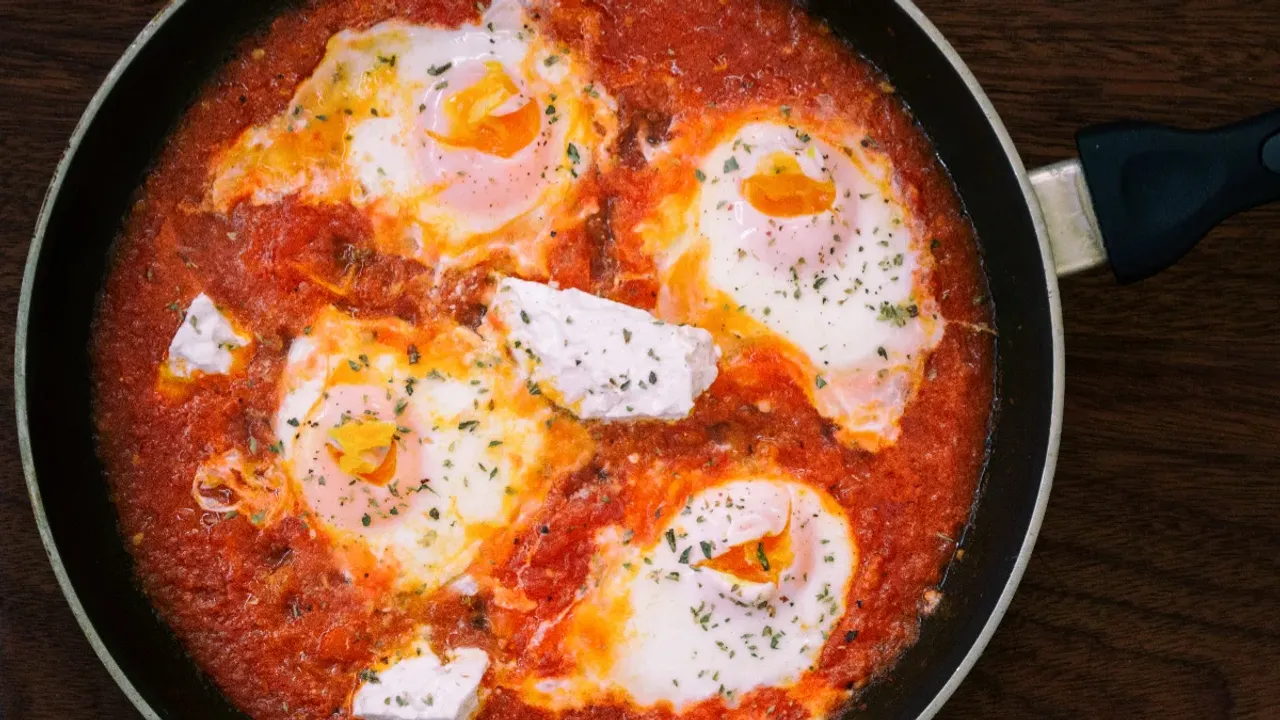 Winter Eat Eggs: చలికాలంలో గుడ్లను ఇలా తింటే బెస్ట్‌.. లేదంటే కష్టమే..!!
