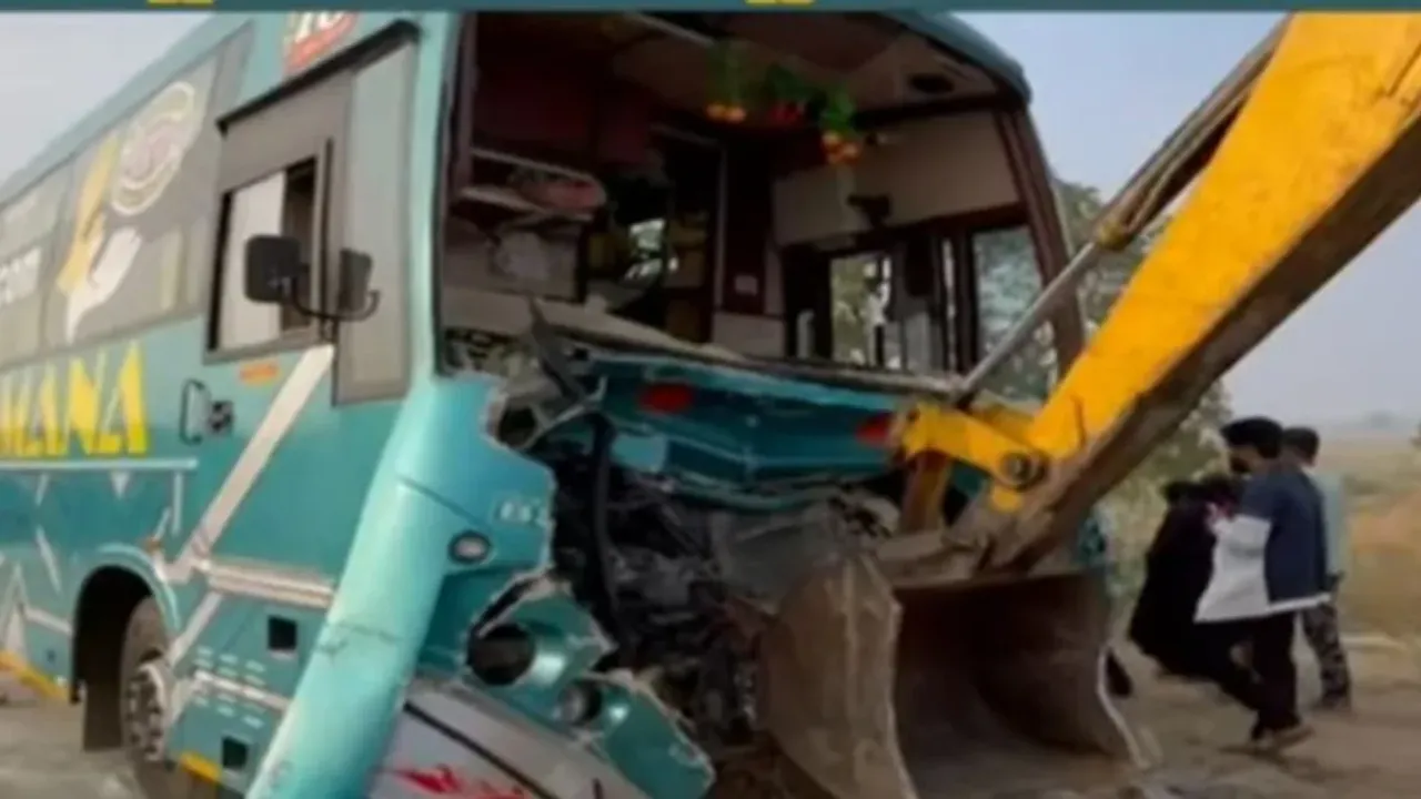 Crime News: అనంతపురం జిల్లాలో ఘోర రోడ్డు ప్రమాదం..నలుగురు మృతి