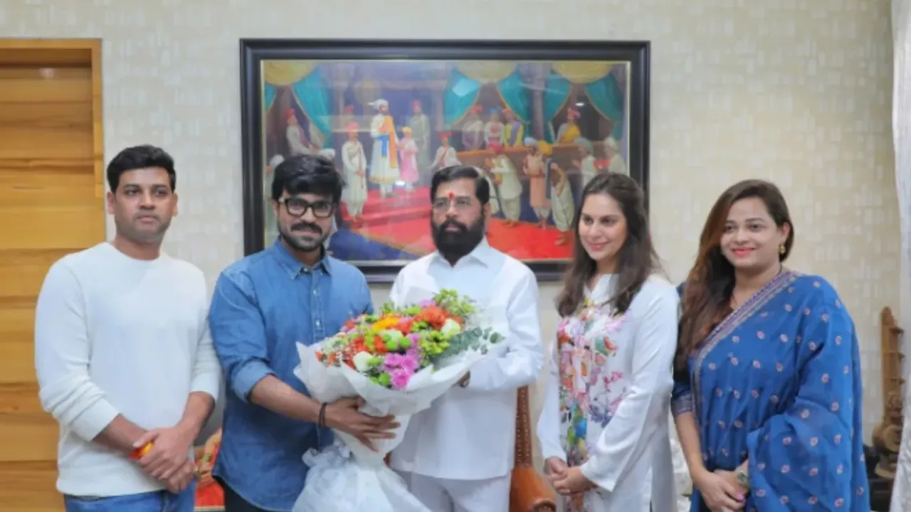 Charan-Upasana : మహారాష్ట్ర సీఎంని కలిసిన చరణ్‌ దంపతులు