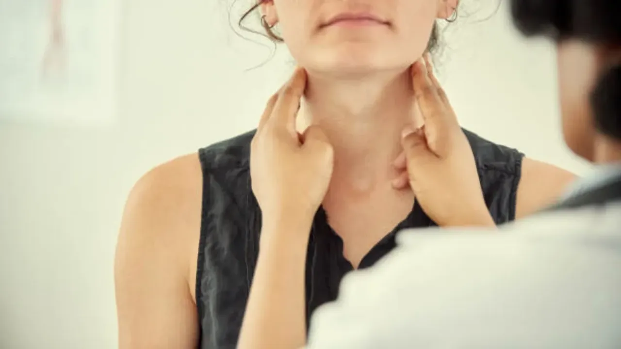 Thyroid: ఈ లక్షణాలు కనిపిస్తే అది థైరాయిడ్ కావొచ్చు.. చెక్‌ చేసుకోండి!