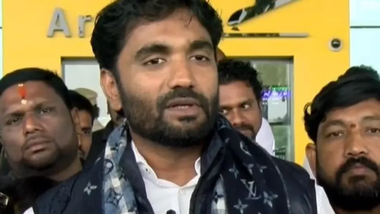పవన్, చంద్రబాబు పొత్తులు అనైతికం..వైసీపీ ఎంపీ షాకింగ్ కామెంట్స్.!