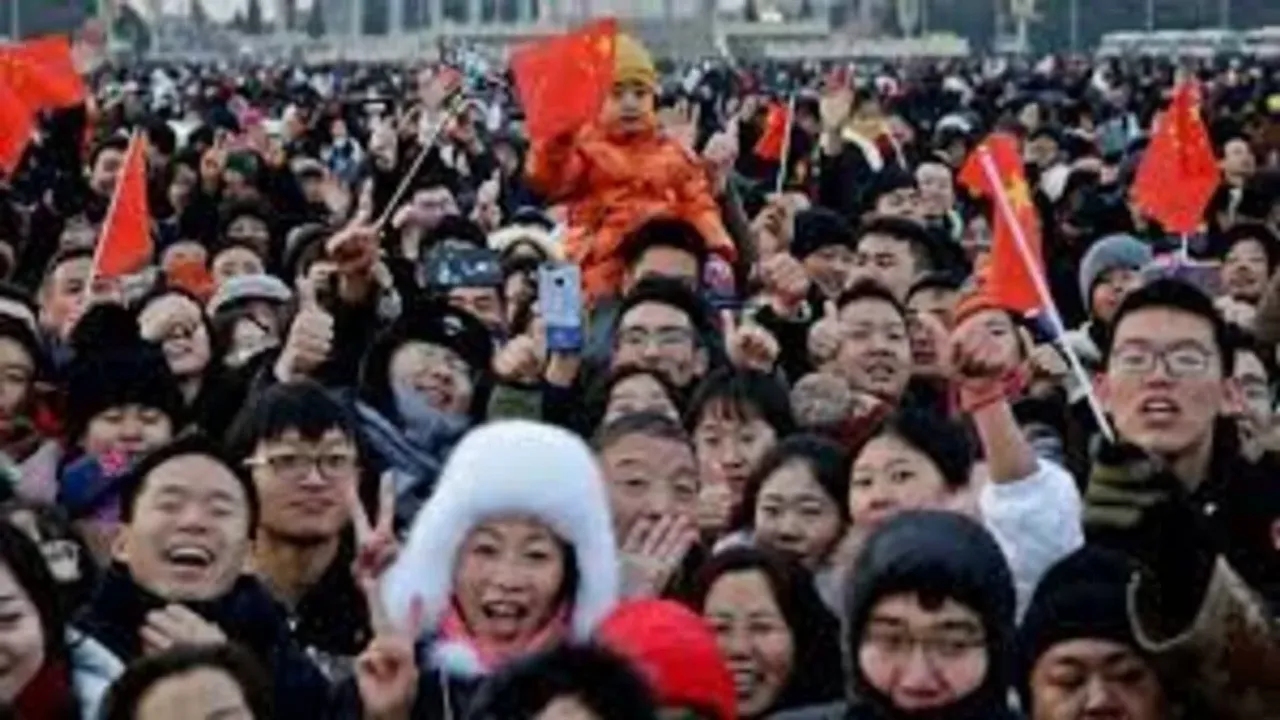 China Population : భారీగా తగ్గిన చైనా జనాభా...2023లో భారీగా మరణాలు నమోదు..!!