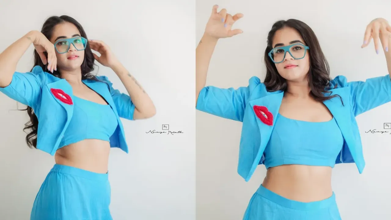 Deepthi Sunaina: "నలుగురికి నచ్చినిది నా కసలే ఇక నచ్చదురో"  బ్లూ డ్రెస్ లో సునైన భలే ఉందిగా 🥰