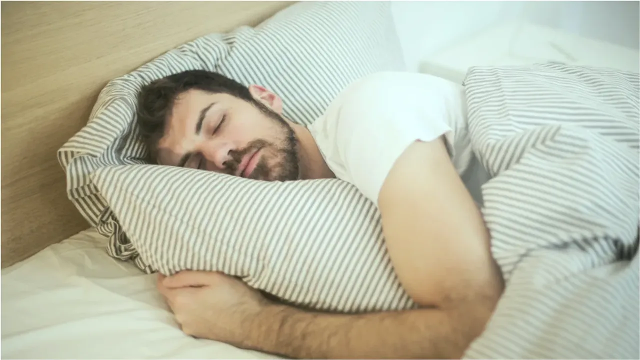 Sleeping Tips: మంచి నిద్ర కోసం సింపుల్ టిప్స్.. ఇవి పాటిస్తే హ్యాపీగా నిద్రపోతారు!