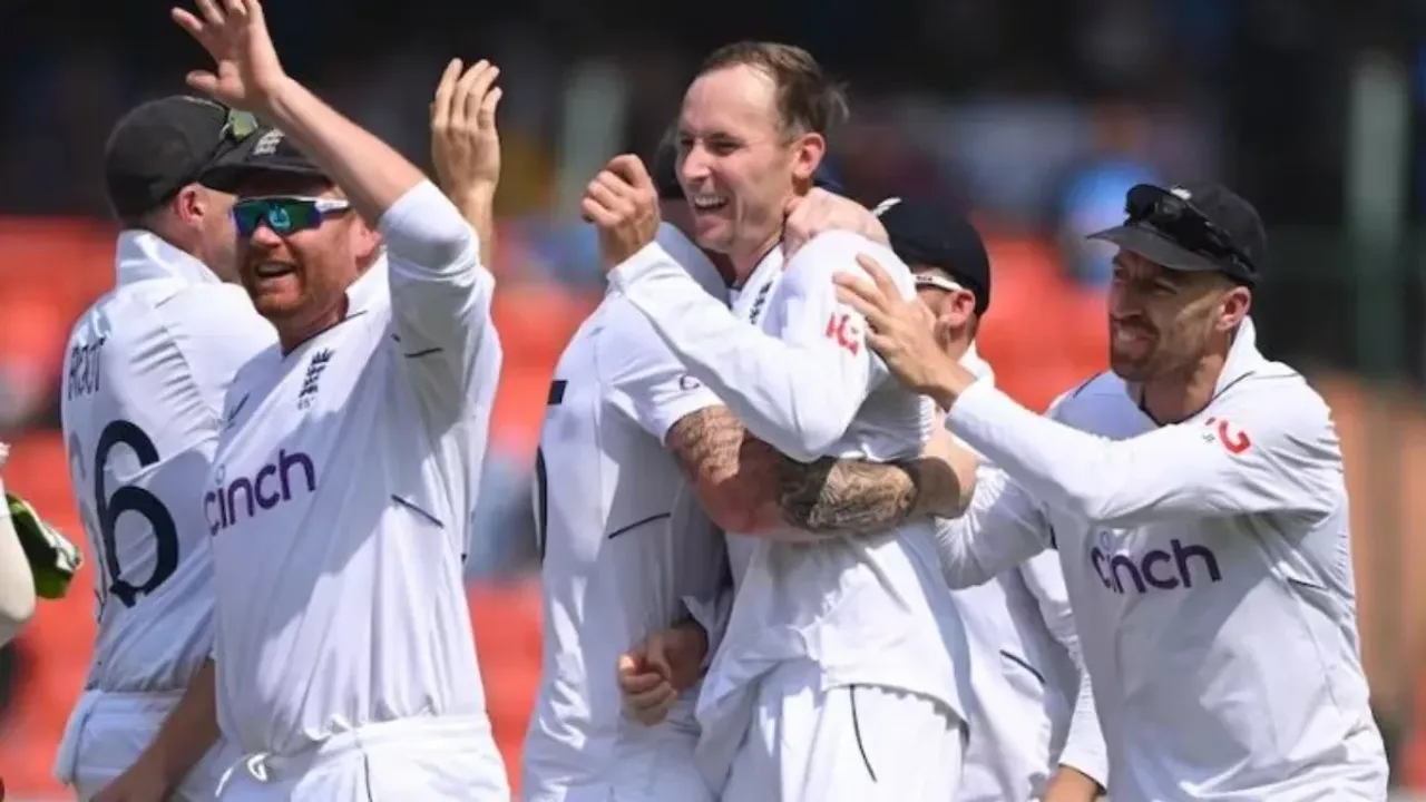 ENG vs IND: ఉప్పల్‌లో తిప్పలు పడ్డ టీమిండియా.. ఫస్ట్ టెస్ట్‌లో తప్పని పరాభవం