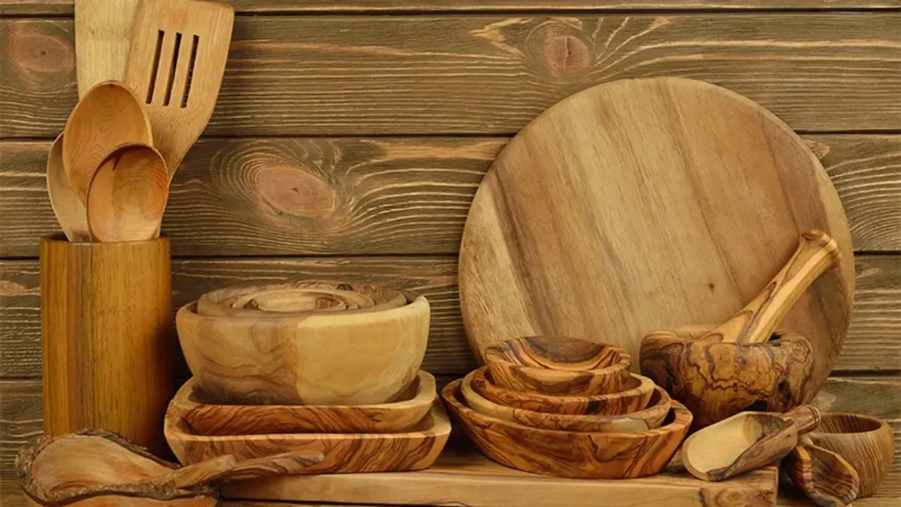 Wooden : చెక్క పాత్రలు జిడ్డుగా కనిపిస్తున్నాయా.. అయితే ఈ సింపుల్ టిప్స్ ట్రై చేయండి..!