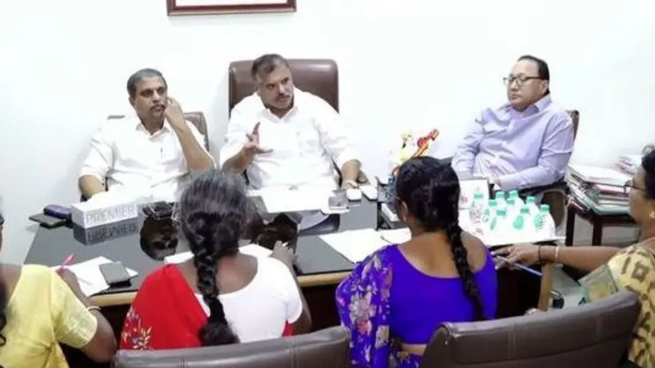 AP Anganwadi News : అంగన్వాడీలతో ప్రభుత్వ చర్చలు సఫలం.. జీతాల పెంపు ఎప్పుడంటే?