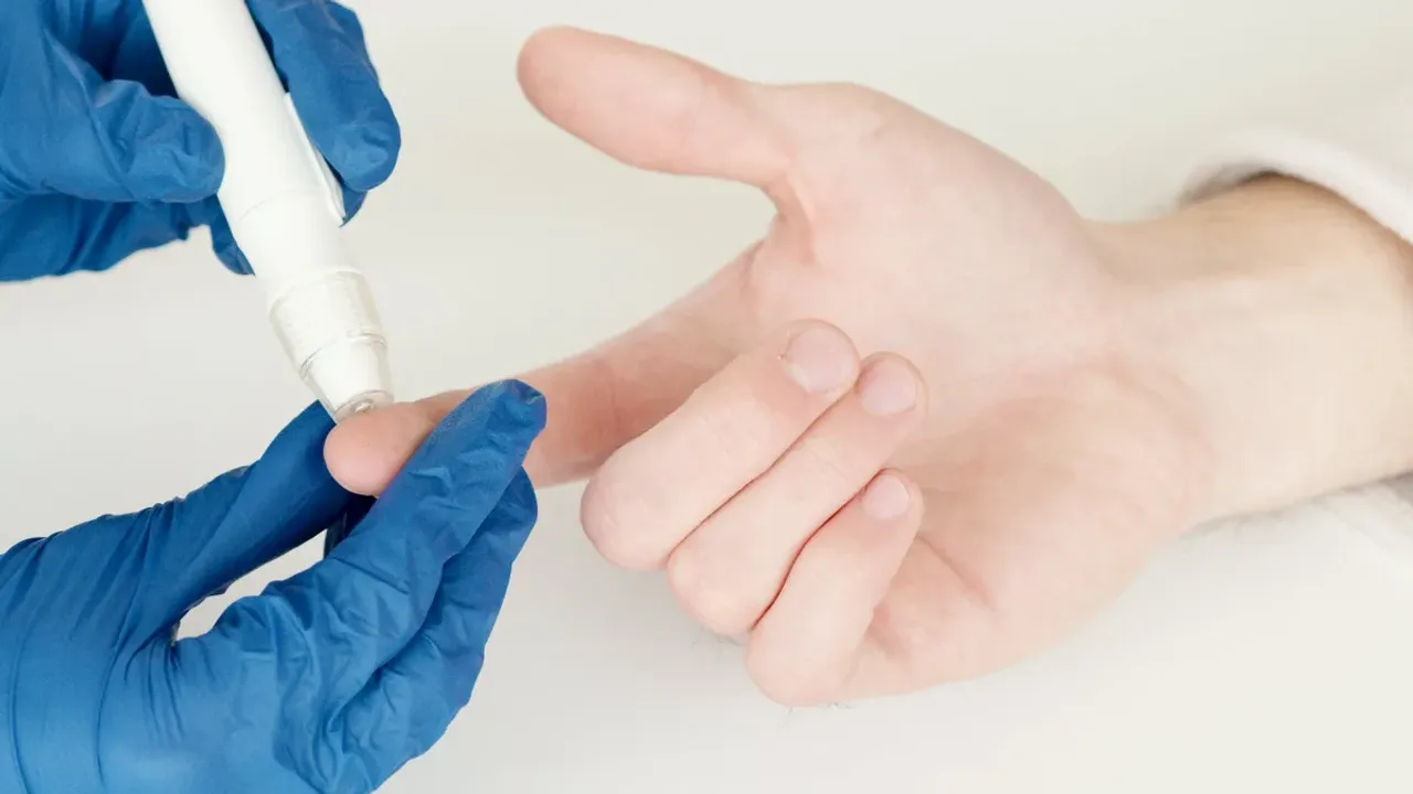 Diabetes: షుగర్‌కు చెక్ పెట్టే ఫుడ్ ఐటెమ్స్ ఇవే..మీరు కూడా తినండి