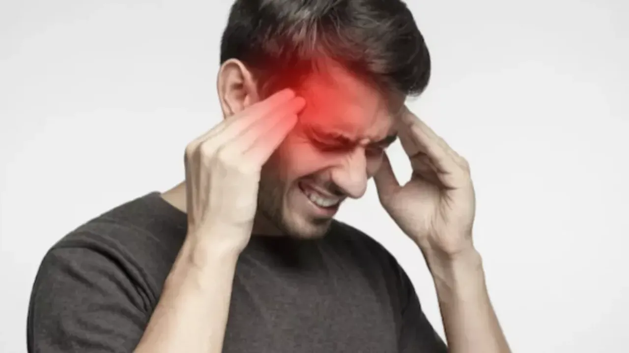Health Tips : శీతాకాలం తరచూ తలనొప్పి వేధిస్తుందా..అయితే ఈ ఇంటి చిట్కాలను పాటించేద్దాం!