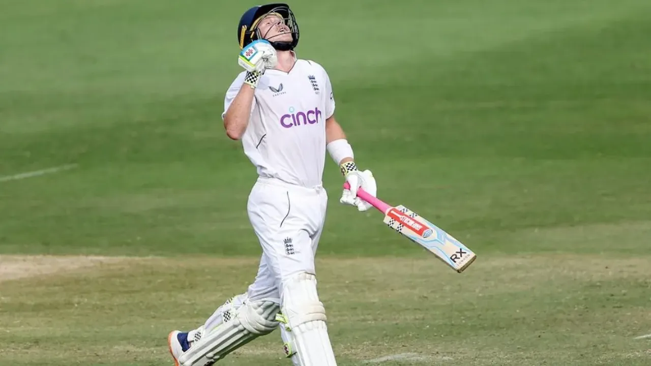 IND vs ENG : హైదరాబాద్ టెస్ట్‌లో ఇంగ్లండ్‌ ఆలౌట్.. టీమిండియా టార్గెట్ ఎంతంటే?