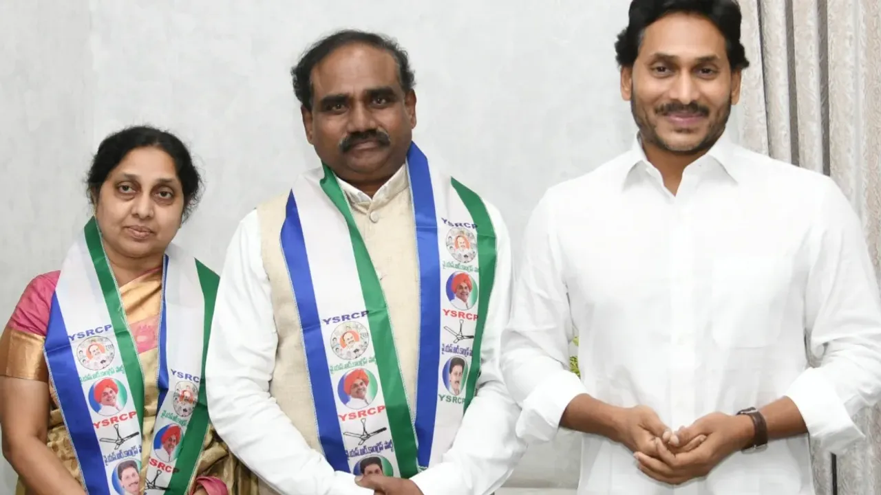 Ravela Kishore Babu: వైసీపీకి మాజీ మంత్రి రావెల కిషోర్ బాబు రాజీనామా