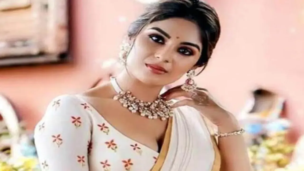 Devil Heroine: పెళ్లి పీటలు ఎక్కనున్న డెవిల్ ముద్దుగుమ్మ..?
