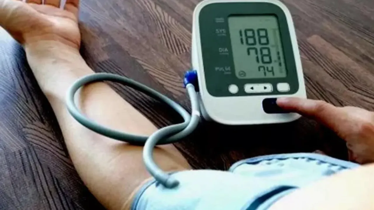 Health Tips : బీపీ ఉన్నవాళ్లు ఈ పండ్లను తింటే.. ప్రిస్క్రిప్షన్ డ్రగ్స్ లాగా పనిచేస్తాయి..!!